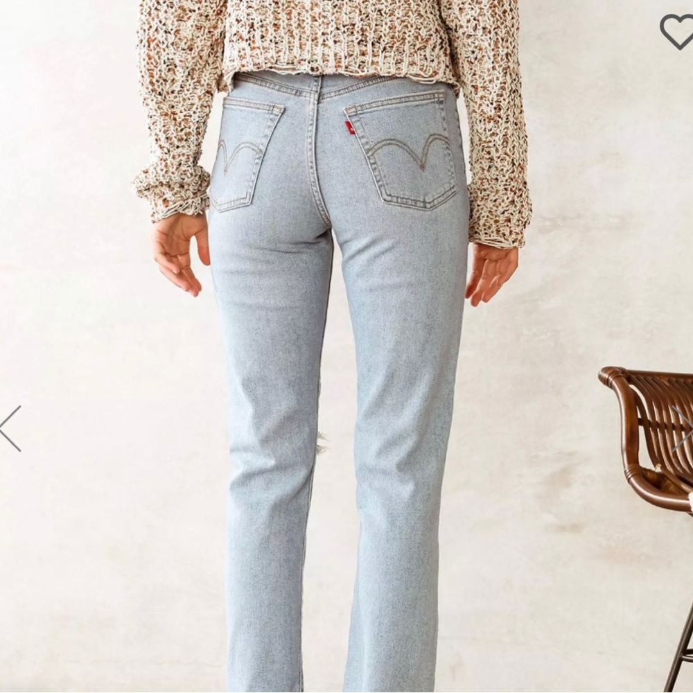 Levi’s wedgie straight ankle